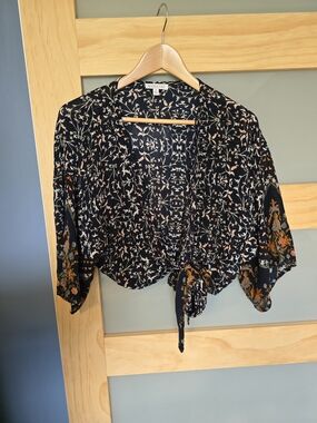Patrons of Peace Navy Floral Tie-Front Crop Top